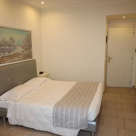 Ristorante Continental Ξενοδοχείο 4*