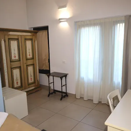 Ristorante Continental Ξενοδοχείο 4*