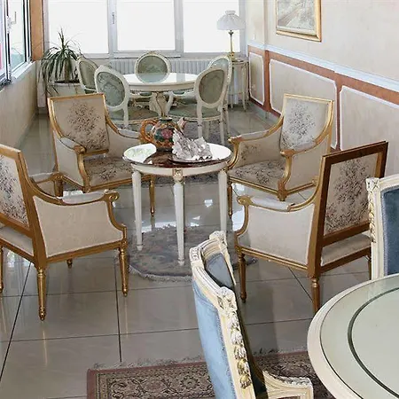 Ξενοδοχείο Ristorante Continental 4*